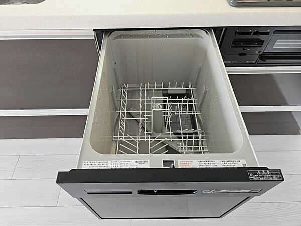 ビルトイン食洗器で場所を取らず、便利なアイテム！