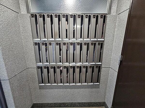 集合ポストがあるので、防犯対策・営業訪問対策もできますね！