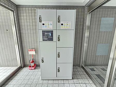 留守の間でも荷物が受け取れる便利な宅配ボックス!