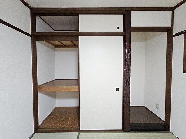和室6帖：大型の押入れはお母さまにとってうれしいポイント