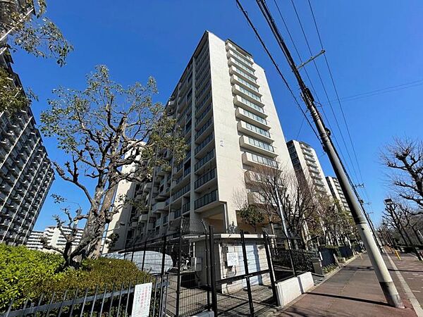 周辺環境充実の好立地！毎日の生活も便利なのはうれしいポイント！