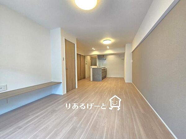 ＬＤＫ16帖：落ち着きのある上品な内装です。