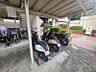 駐車場：バイク置き場は屋根付きで安心☆