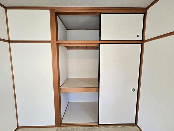 和室6帖：大型の押入れはお母さまにとってうれしいポイント