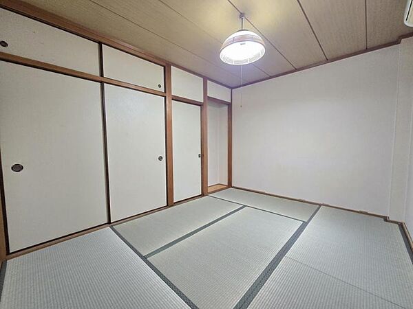 和室6帖：まったりゆったりと過ごすことができる和の空間☆