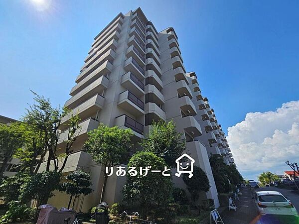 外観：327002993204