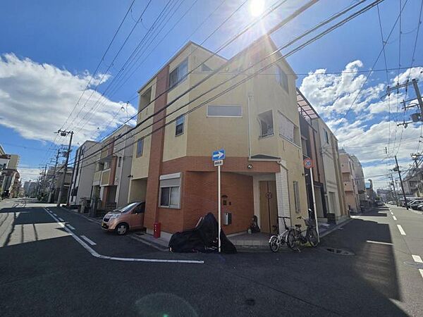 スーパー・コンビニまで徒歩10分圏内で急なお買物も安心！
