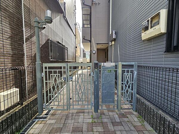 玄関を拡大表示