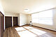 リビング...