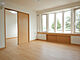 リビング...