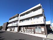 梅郷駅より徒歩5分 築6年8ヶ月 3階建の賃貸物件