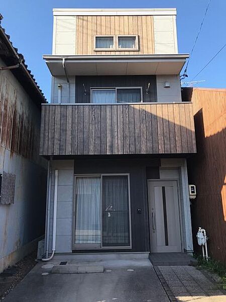 外観：323000548568