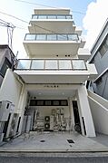 県病院前駅より徒歩2分 築28年9ヶ月 5階建の賃貸物件