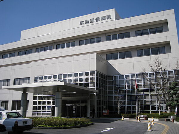 画像25:病院「広島逓信病院まで702ｍ」