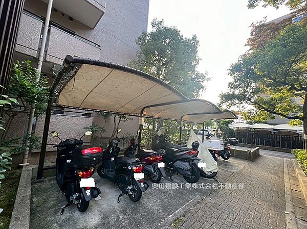 バイク置き場