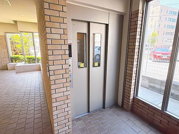 エレベーターもございます