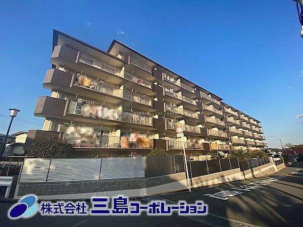 外観：327002987084