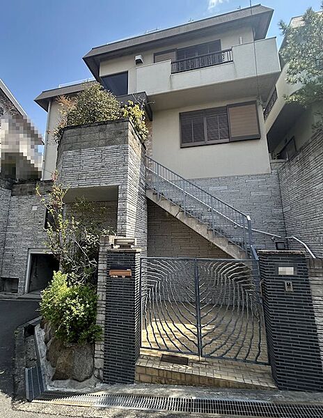 外観：327001674999