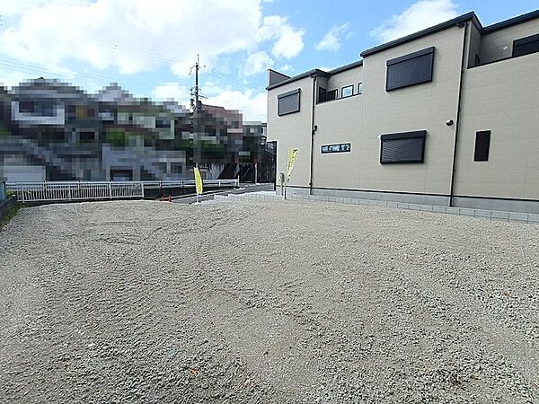 バス停「日吉台口」まで徒歩5分
