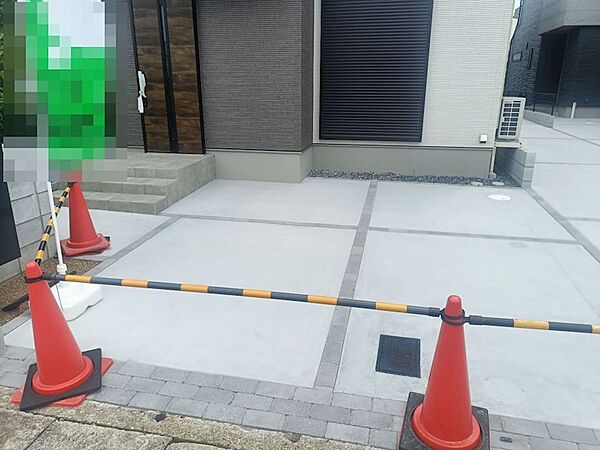 駐車スペース2台分