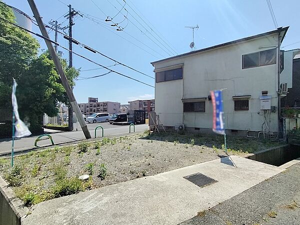 外観：327002206722