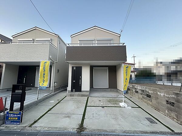 外観：327001670681