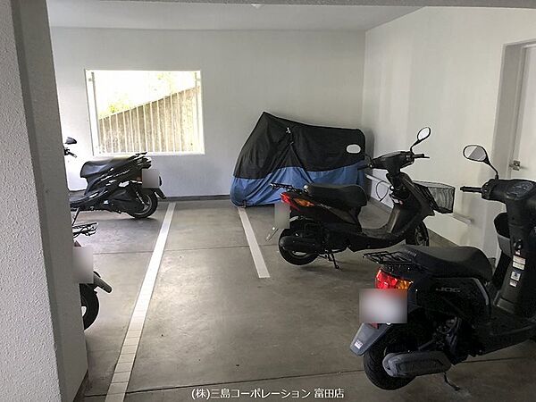 バイク置き場