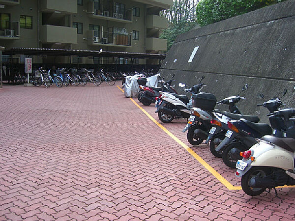 バイク置場