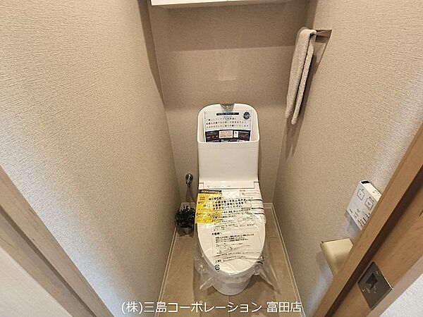清潔感のある空間に、新しいトイレを設置。快適な毎日をサポートします。