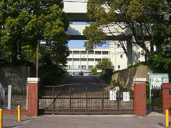 吹田市立第二中学校（995m）