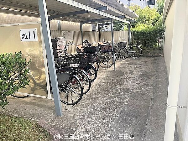 駐輪場