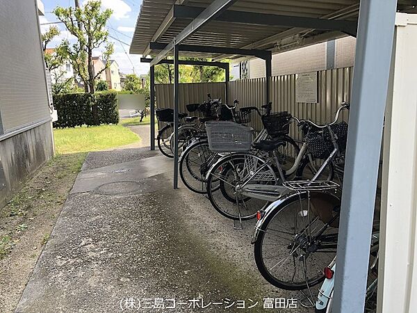 駐輪場
