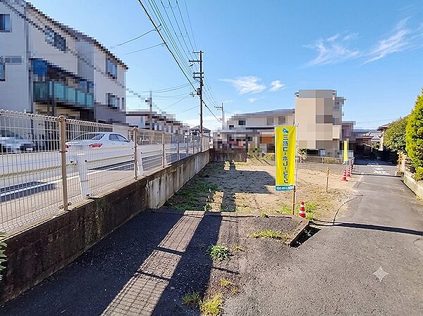 南側道路にて通風・陽当り良好