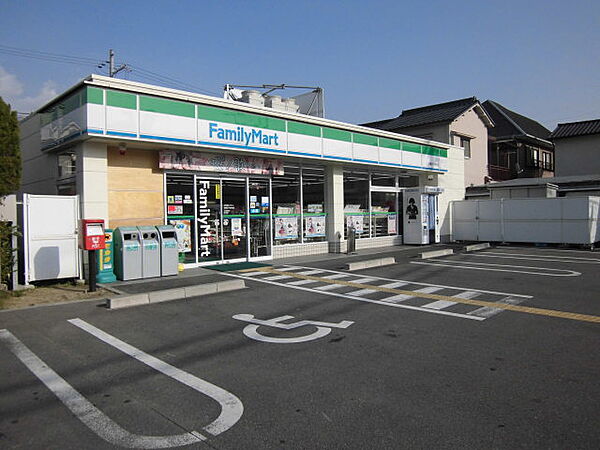 ファミリーマート 高槻天川新町店（578m）