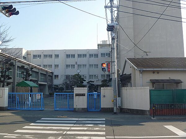 高槻市立大冠小学校（1231m）