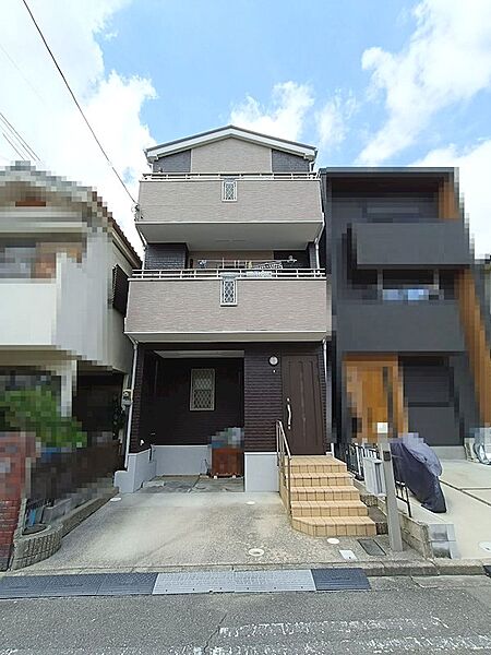 2023年に外壁屋根バルコニー防水塗装済
