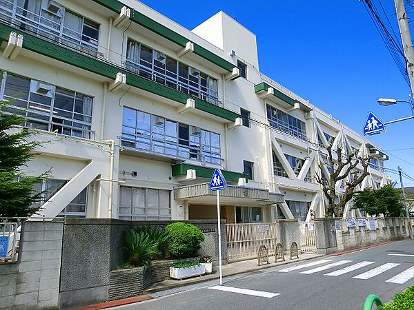茨木市立玉島小学校（1225m）