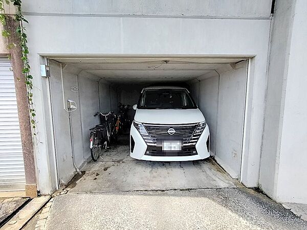 ワンボックスカー駐車可能です