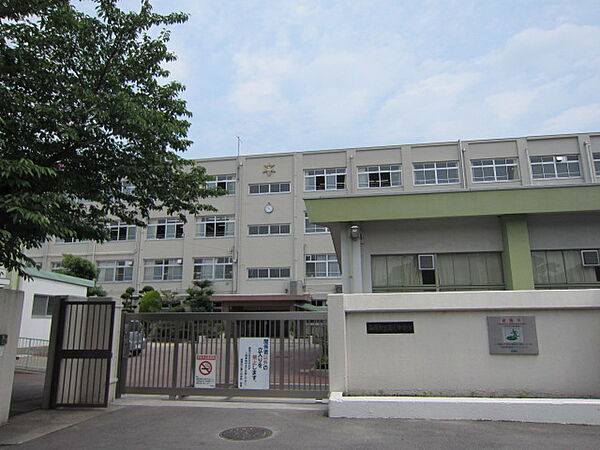 高槻市立第七中学校（2010m）