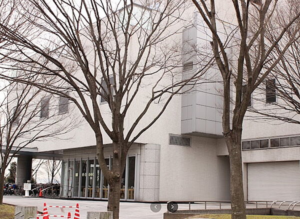 島本町立図書館（1115m）