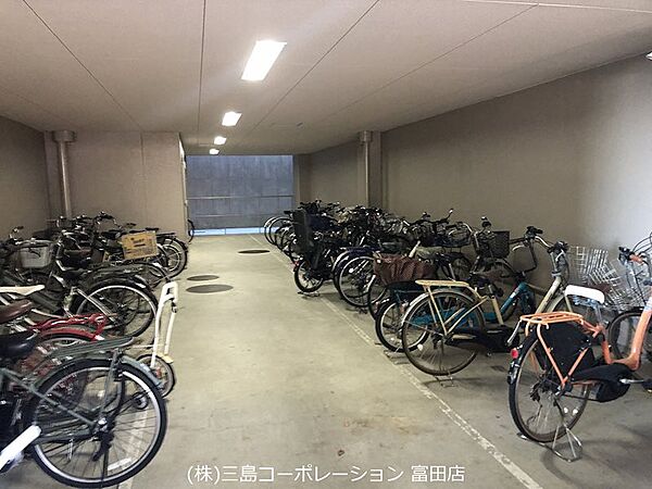 駐輪場
