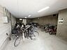 その他：屋根付きの駐輪場