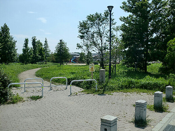 上穂積公園（102m）