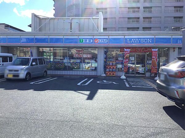ローソン 高槻北柳川店（476m）