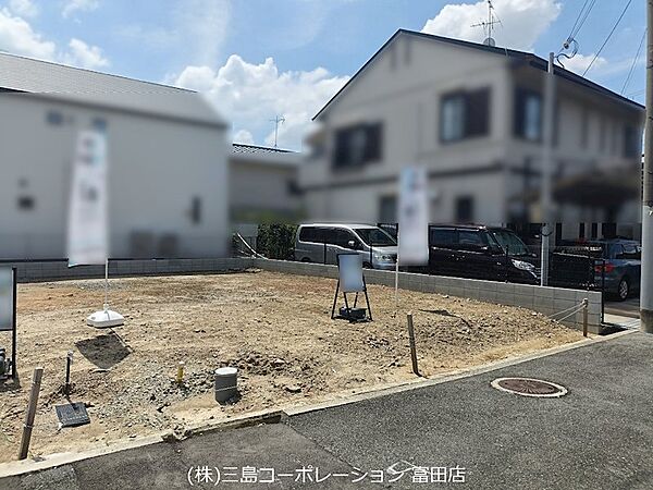 外観：327002920452