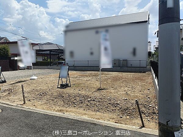 現地