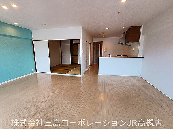 ■LDK（約18帖）/たいへん綺麗にお使いです！