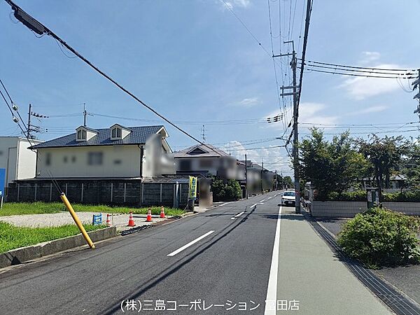 開放感のある空とゆとりのある前面道路が魅力。穏やかな周辺環境で新生活をスタートしませんか。