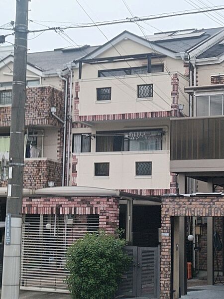外観：327002973796