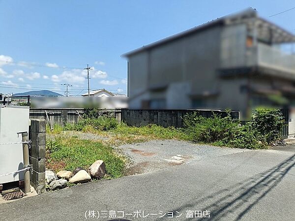 夢のマイホームを叶える、更地が登場。設計プランを自由に描ける、更地の土地です。詳細はお気軽にお問い合わせください。